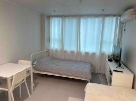 Newly Renovated House in Yatap-dong, apartment in Seongnam