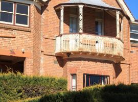 Grange Apartments, hotell i Bathurst