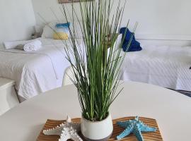 Dolphin Heads - Resort Unit - Absolute Beachfront! - Whitsunday Getaway!, holiday rental in Mackay