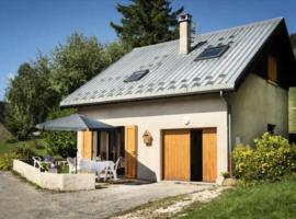 Résidence Le Petit Nid - Maisons & Villas pour 7 Personnes 324, struttura sulle piste da sci a Corrençon-en-Vercors