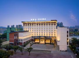 Atour Hotel Huizhou Huiyang New Metropolis, hotel v destinácii Huizhou