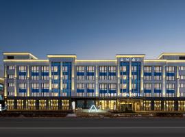 Atour Hotel Shanghai Chongming Dongtan Business Plaza, hotel v destinaci Chongming