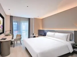 Atour Light Hotel Kunming Huanhu Road Dianchi Convention and Exhibition Center