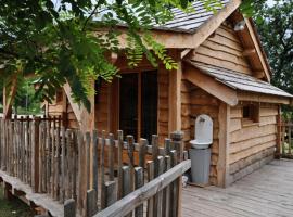 Viesnīca Gîte de France La cabane du causse 1 étoile - Gîte de France 2 personnes 394 pilsētā Lissac-sur-Couze