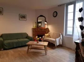 Gîte de France Gîte vallée de la sourdoire 3 épis - Gîte de France 6 personnes MAE-9184