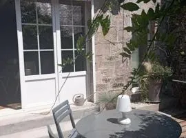 Gîte de France à Saint-Yrieix-le-Déjalat 3 épis - Gîte de France 4 personnes MAE-9234