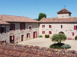 Château de Famille, bed and breakfast v destinaci Créon-dʼArmagnac