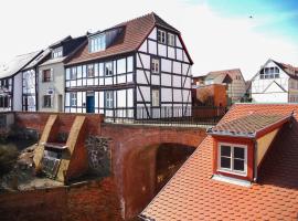 Haus zur Eselsbrücke, hotel con parking en Tangermünde