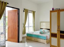 Imah Safina, Cozy Private Home in Padalarang, cabaña o casa de campo en Padalarang