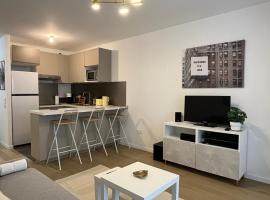 GoodGuest-Cosy Apartment New Bulding Clichy-4 PAX, cheap hotel in Clichy