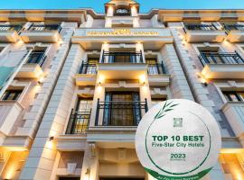 Residence City Garden - Certificate of Excellence 3rd place in Top 10 BEST Five-Stars City Hotels for 2023 awarded by HTIF, hotel in Plovdiv