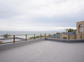 145 Forest Drive - Umhlanga, hotel in Durban