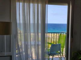 Beachfront Merced apartman, hotel med parkering i El Campello