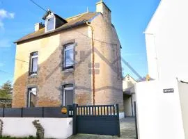 LocaLise - M2A - Ty Maen Gouloù - Maison avec extérieur entièrement clos - Proche du centre et du port - Draps inclus - Animaux bienvenus
