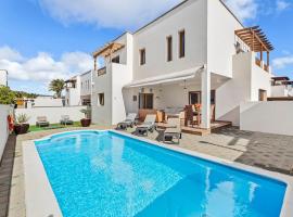 Villa Nica, hotel en Costa Teguise