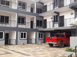 Lovely 2-Bed Apartment in Kaosa, hotel in Kasoa