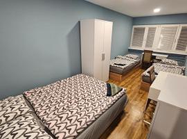 Komfortowe Pokoje, 2-4 osobowe, Materace 1 lub 2 Osobowe, hospedagem domiciliar em Lódź