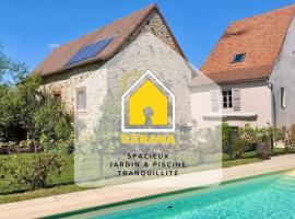 Gite Le Foineau - Maison avec Piscine: Bresse-sur-Grosne şehrinde bir kiralık tatil yeri