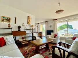 Le Marianne- 3 bedrooms and fully air-conditioned!