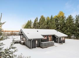 Nice Home In Fjerritslev With Sauna, hytte i Fjerritslev