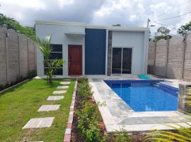 Casa Bahía Ale, Bahía Ballena Uvita, cabaña o casa de campo en Uvita