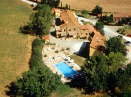 Ground floor apartment with pool view Gazebo