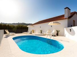 Casa da Azenha - Quinta do Boição - Private pool, hotel with parking in Bucelas