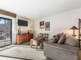 Cozy Studio w/ Partial Lake view #223 at Donner Lake Village