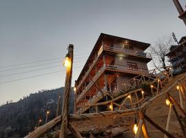 Pahadi Bliss Hostel ,Tosh, alberg a Tosh