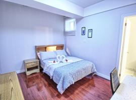 Private Bathroom and a Free Parking, homestay sa Vaughan