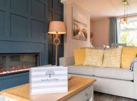 Snowdrop Cottage, holiday home in Seahouses