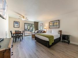 Queen Lodgette 2nd Floor Unit 234 Bldg C, cabana o cottage a Truckee