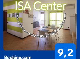 Isa Center - Leonardo Accademy - MXP - Lakes, семейный отель в городе Сесто-Календе