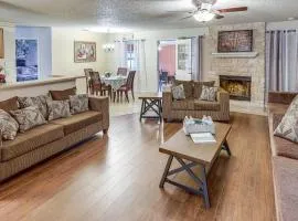 Killeen Home with Sunroom about 8 Mi to Fort Cavazos!