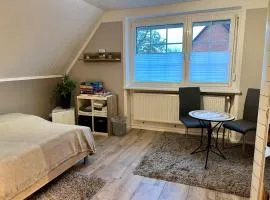 Zimmer m. Doppelbett, Zustellbett f. 3. Pers. mgl.