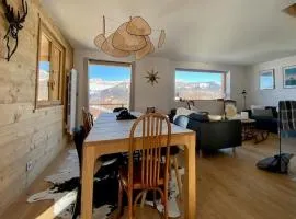 Chalet rénové pour 12 pers., à 100m des pistes, 300m des commerces, terrasses et parking inclus - FR-1-733-146