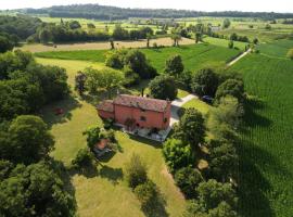 Le Mansarine Charme B&B, hotel v mestu Castellaro