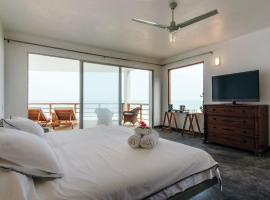 Marmot Seashore Moonset Suite, διαμέρισμα σε Mancora