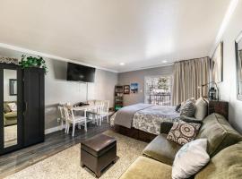 King Deluxe Studio 2nd Floor Unit 216 Bldg B, Hotel in Truckee