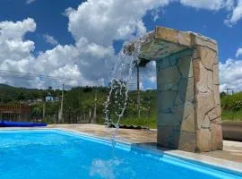 Excelente casa com piscina próximo SP