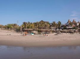 La Cabaña del Mar Vichayito: Vichayito'da bir otel