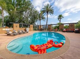 Tropical, Private, Heated pool, Petting zoo!, holiday home in Vista