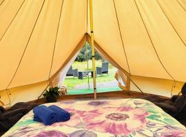 Glamping at Zeehan Bush Camp, luxury tent in Zeehan