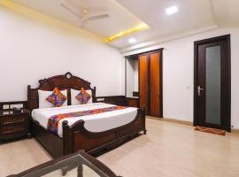 FabHotel Prime Zewarat Inn, hotel sa West Delhi, New Delhi