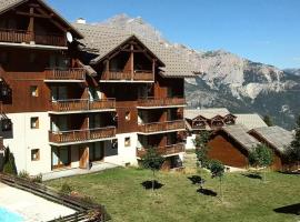 Résidence Parc Aux Etoiles - CH33PAE - CHALET TRIPLEX 4 CHAMBRE, TERRASSE ET BALCON MAE-2274, hotel v destinaci Narreyroux