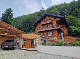 Chalet Claudia، فندق في بارثولومابيرغ