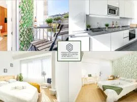 Two bedroom apartment close to train station by Lisbon with Sintra