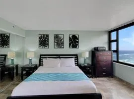 Deluxe Ocean View Condo on 31st Floor - Free Parking & Wifi! condo
