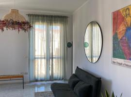 NICE - camere con bagno privato, cheap hotel in Lioni