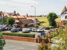 Spacious & modern 2 bed flat in Hoylake - Near to Royal Liverpool Golf Club, Hotel mit Parkplatz in Hoylake